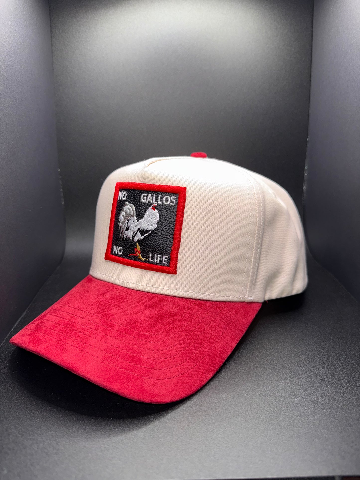 Gallo Red hat